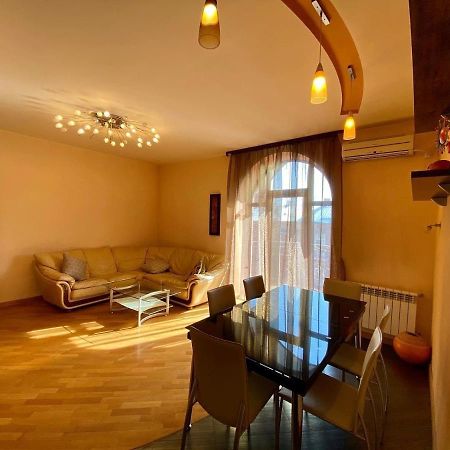 City Center Cute Flat 3 Rooms Yerevan Luaran gambar