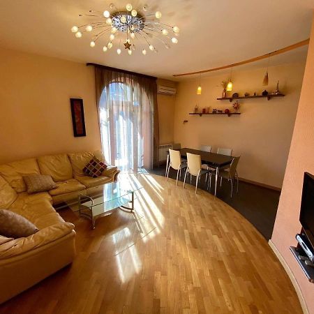City Center Cute Flat 3 Rooms Yerevan Luaran gambar