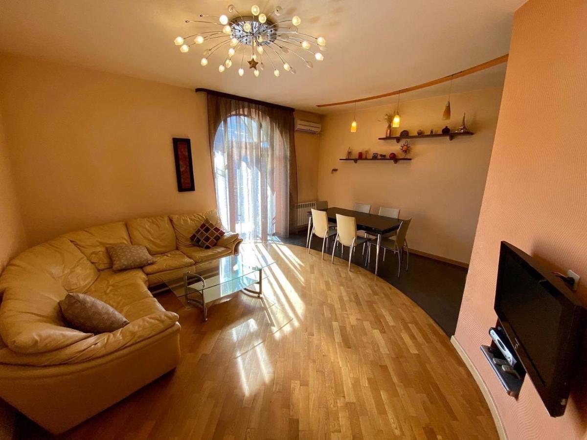 City Center Cute Flat 3 Rooms Yerevan Luaran gambar